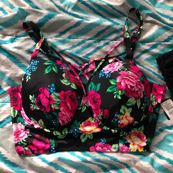 Torrid Strappy Bikini Top Size 4 DD/F NWT